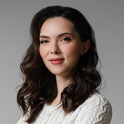 Claudia Elena Batarse